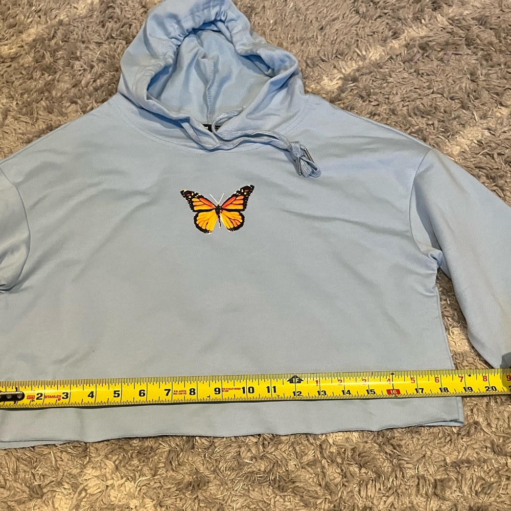Cropped CrewNeck - Size Small MINT Condition!! - Picture 6 of 7